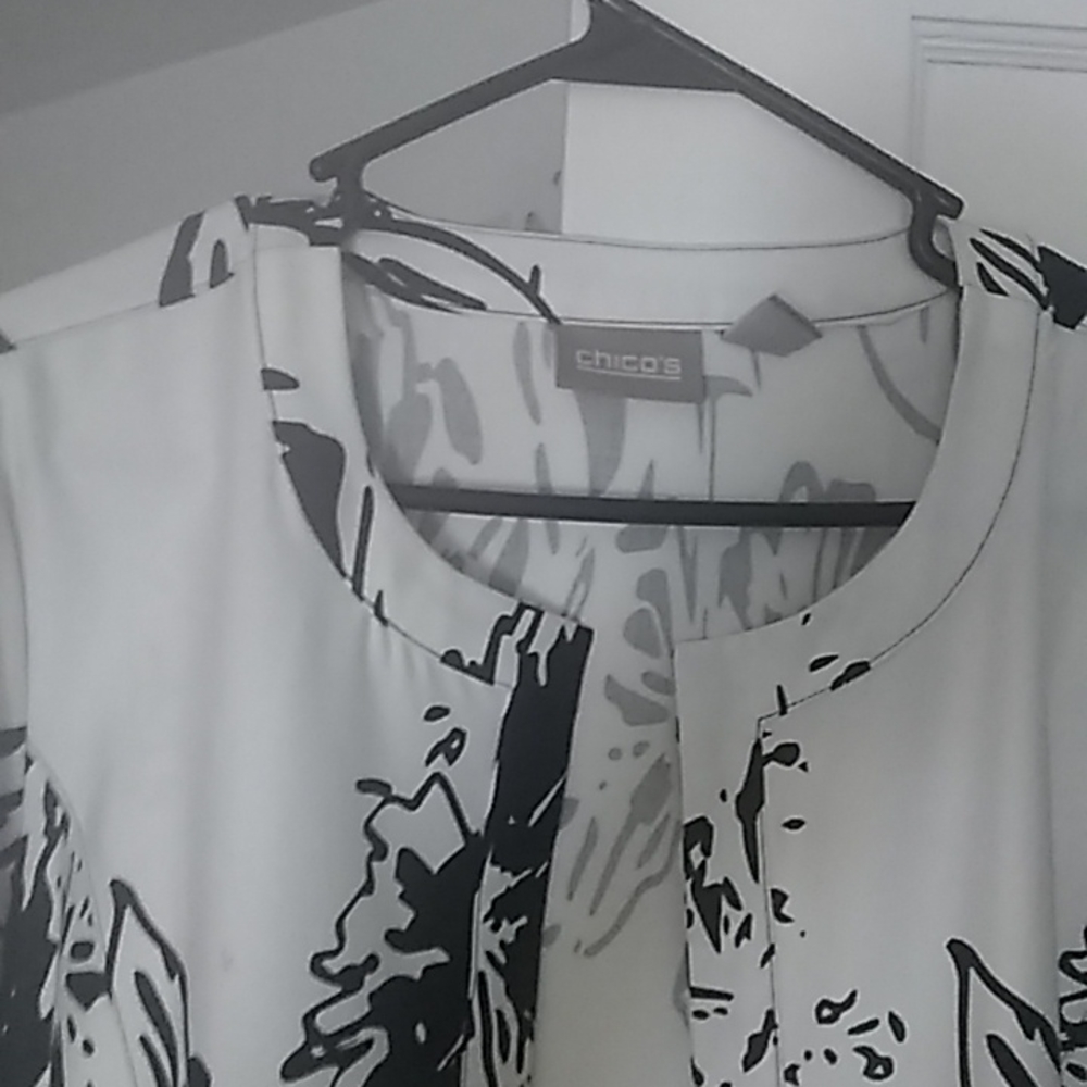 Chicos white/black satin cardigan open front women's size 2